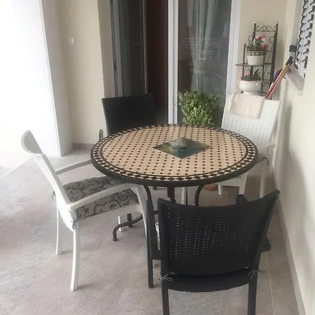 Lanterna Apartment