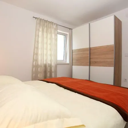 Lanterna * Rogoznica (Sibenik-Knin)