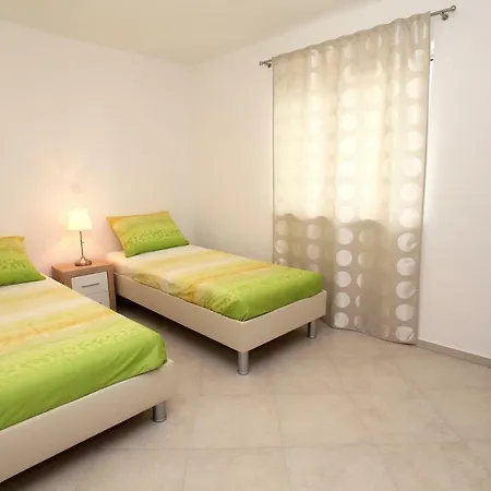 Lanterna * Rogoznica (Sibenik-Knin)