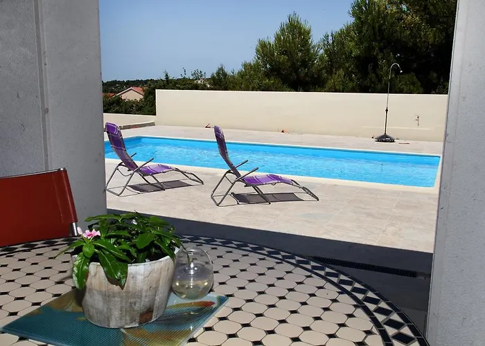 Lanterna * Rogoznica (Sibenik-Knin)