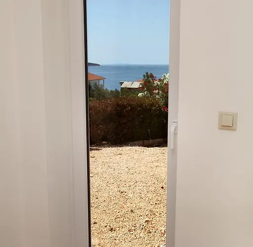 Lanterna * Rogoznica (Sibenik-Knin)