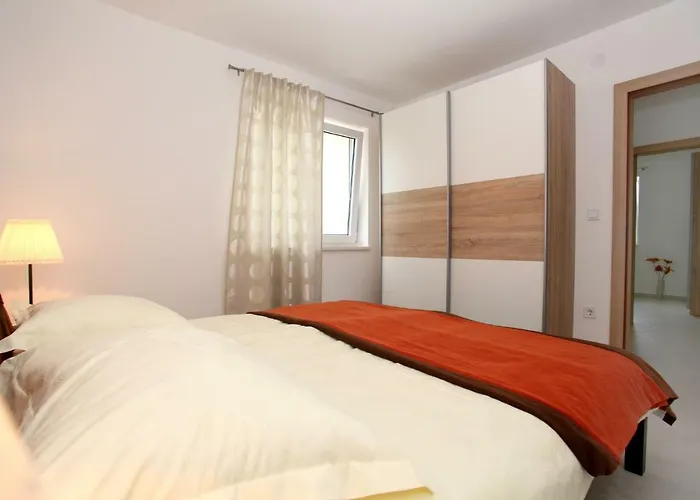 Lanterna * Rogoznica (Sibenik-Knin)