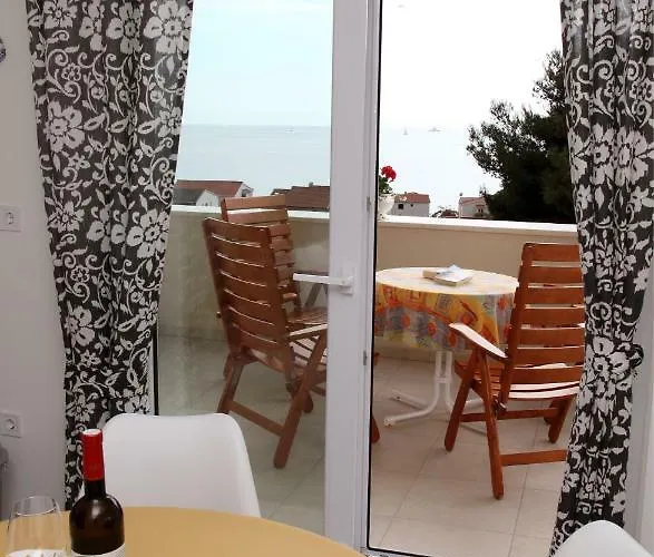 Lanterna * Rogoznica (Sibenik-Knin)