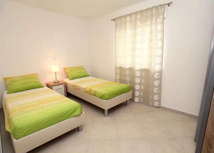 Lanterna * Rogoznica (Sibenik-Knin)